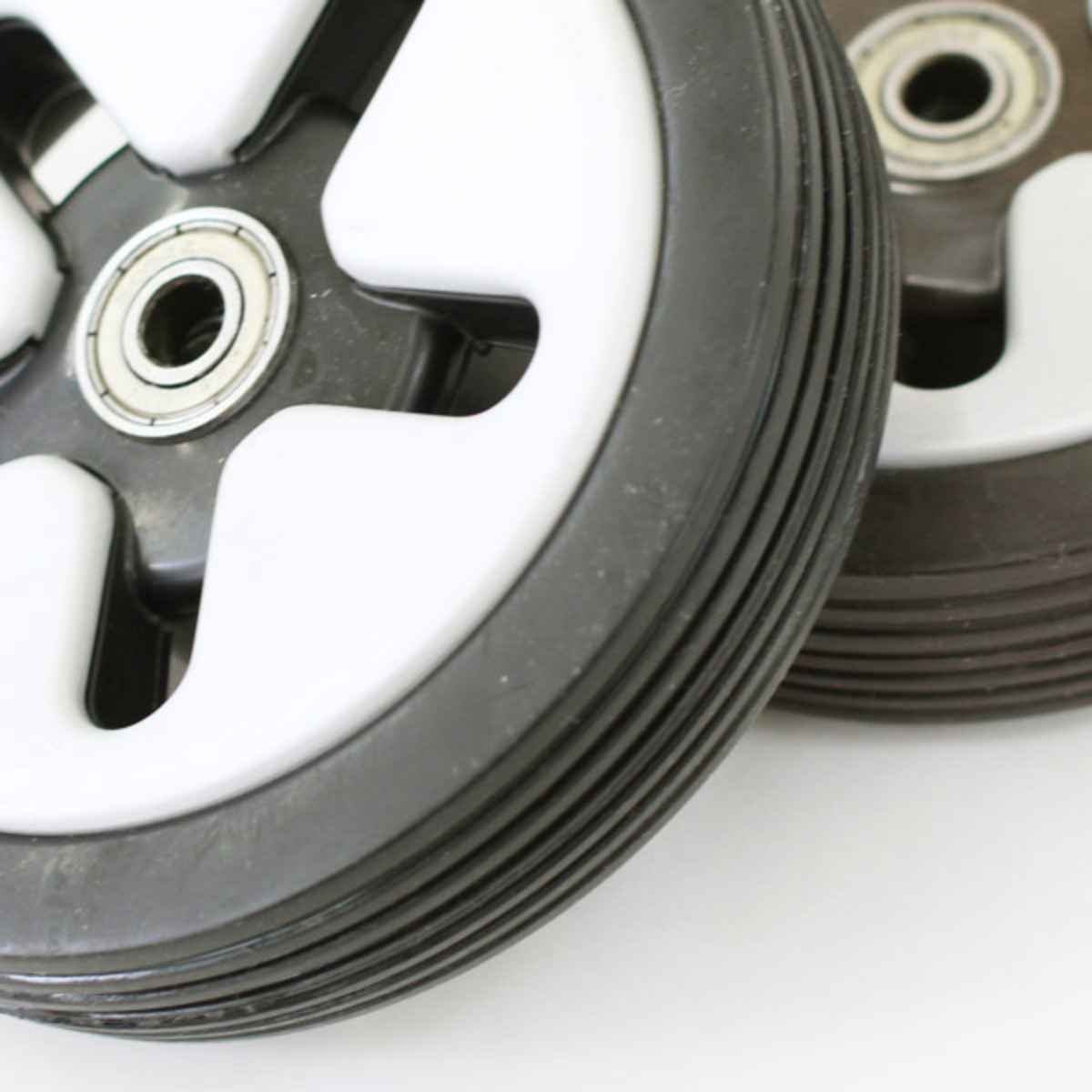 CARRYCRUISERタイヤ